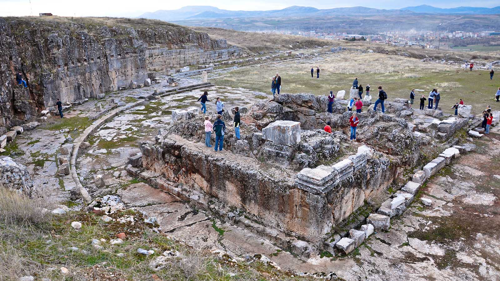 Yalvaç